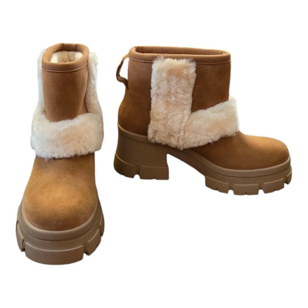 UGG Brooklyn Sunburst heeled sheepskin boot in chestnut size 9.5 New!